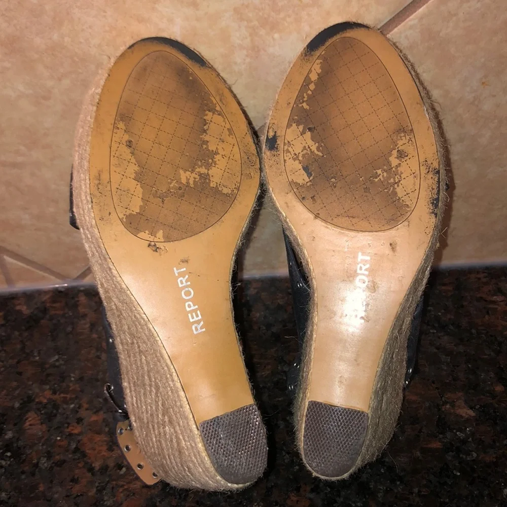 Report Caden Black Rope Wedges